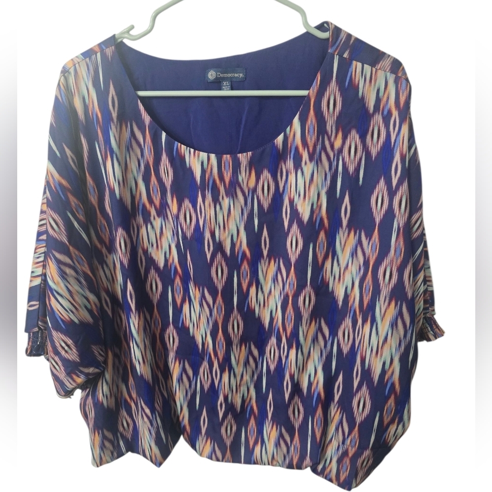 Democracy Women's Blue Patterned Top, Size XL